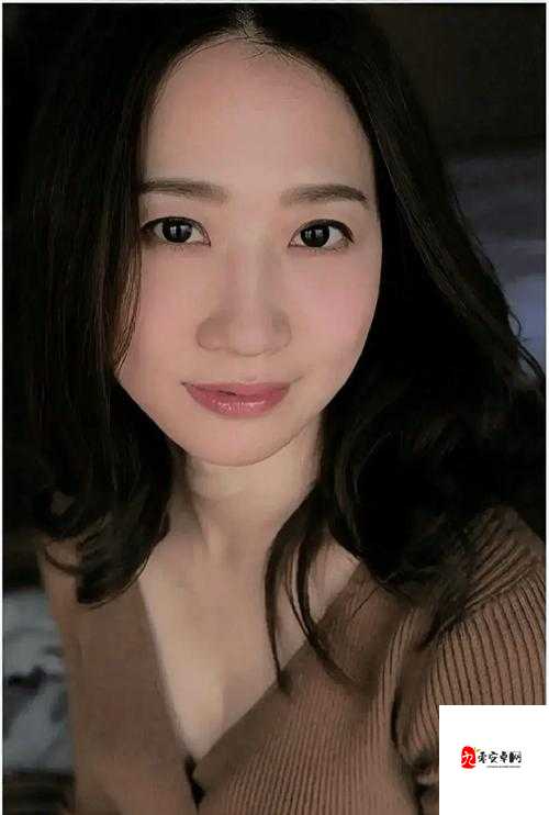 爆乳荒木莉奈在线播放:如何成为Z世代的情感港湾?深度解析其火爆背后的社会现象